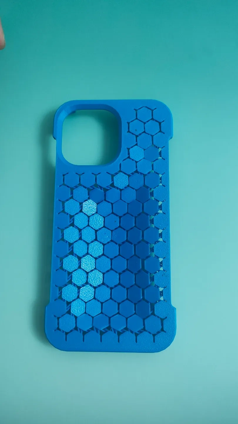 Miniatura 3 do modelo 3D IPhone 13~15 系列锁子甲手机壳,，科技与复古的惊艳碰撞