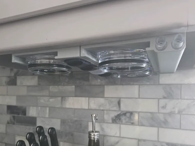 YETI tumbler medium lid under cabinet holders