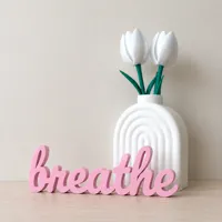 “breathe”标语