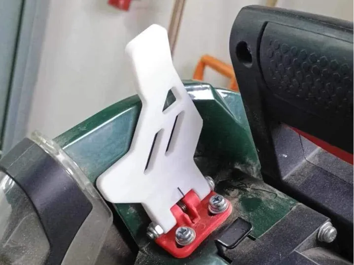 Miter saw - stop for the disc cover