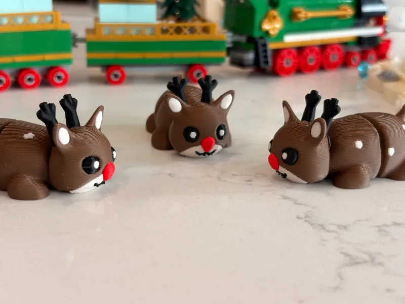 Festive Articulating Reindeer Kitty