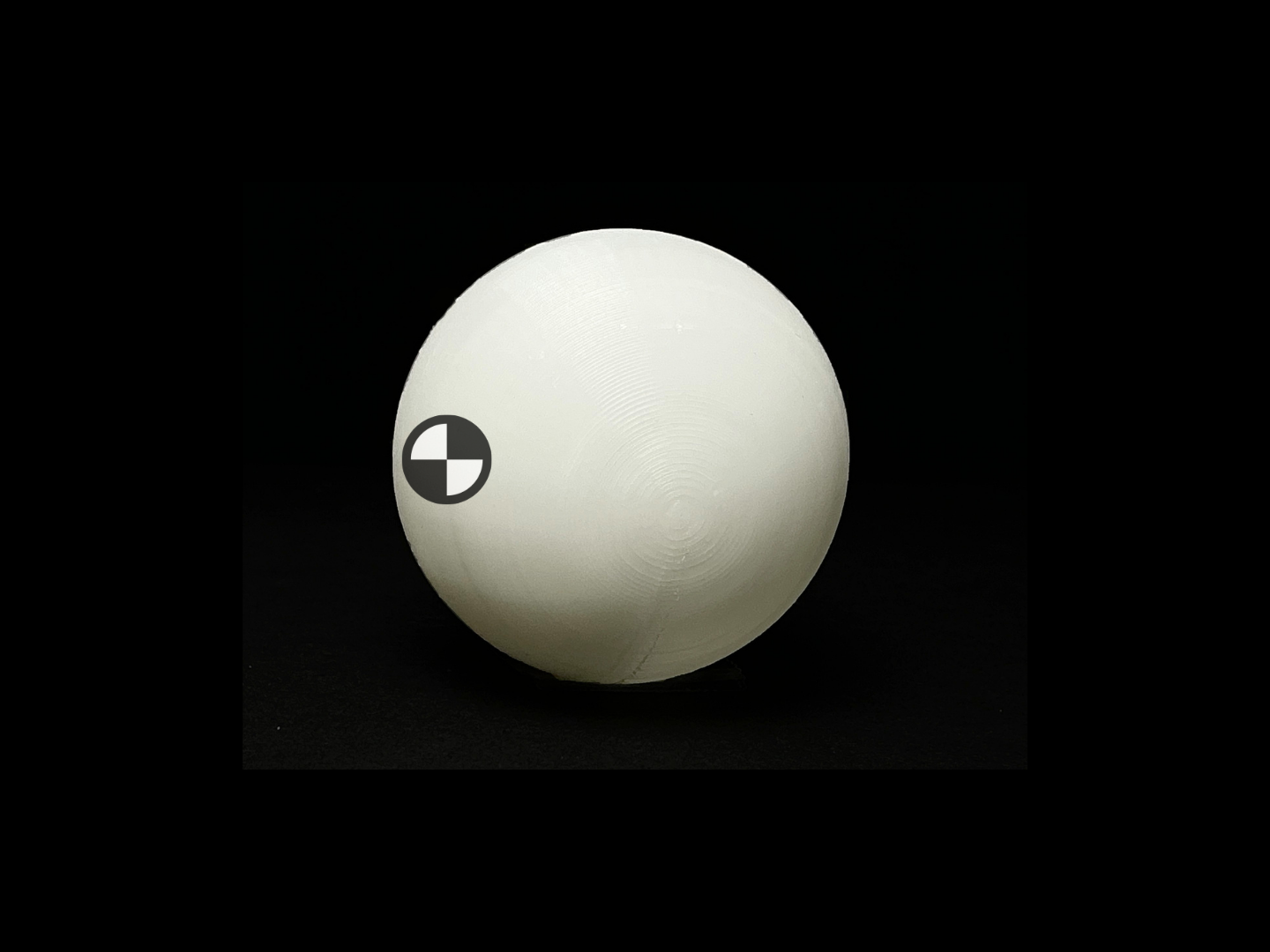 Miniatura 1 do modelo 3D Unpredictable Ping Pong Ball