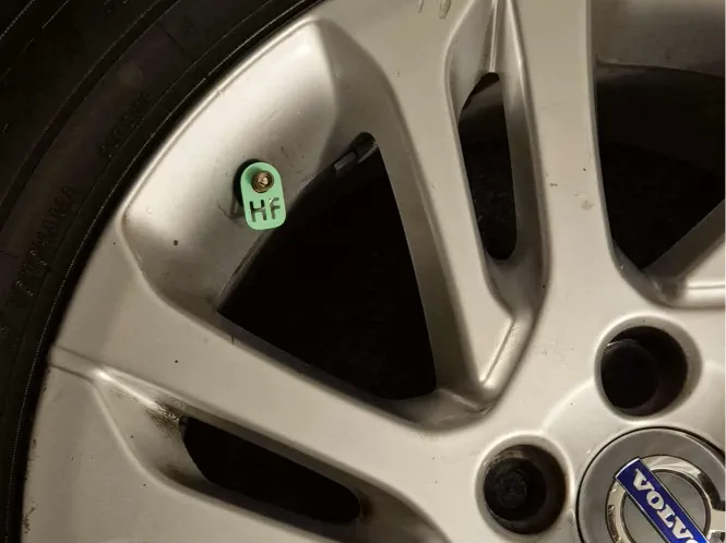 Small and Simple Tire tag Eng/Swe
