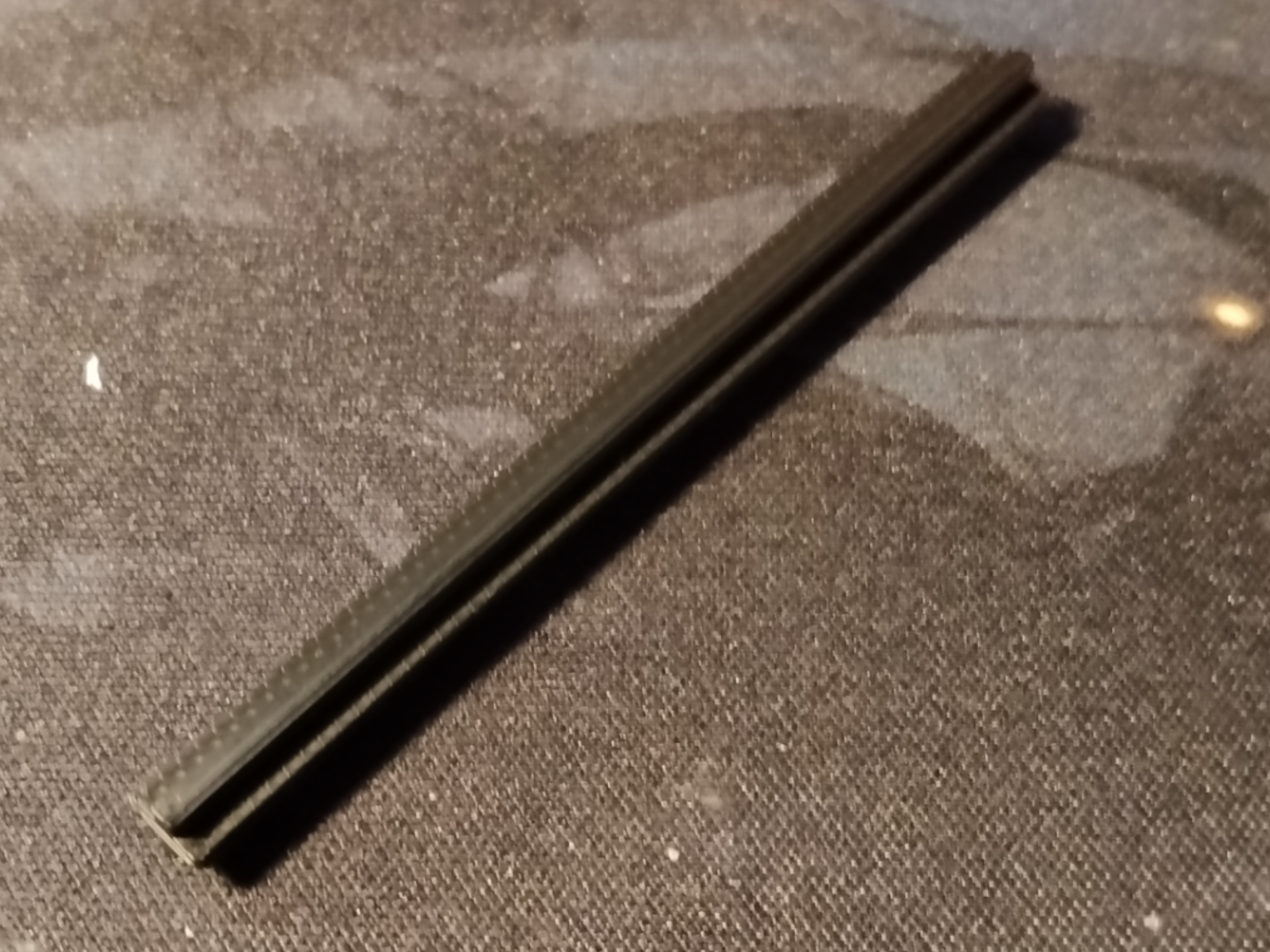 Axle 8L 3707