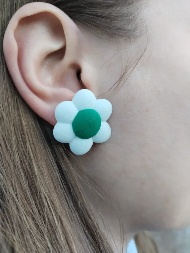 Daisy earrings and brooch from Daisy Princess in Mario Bros