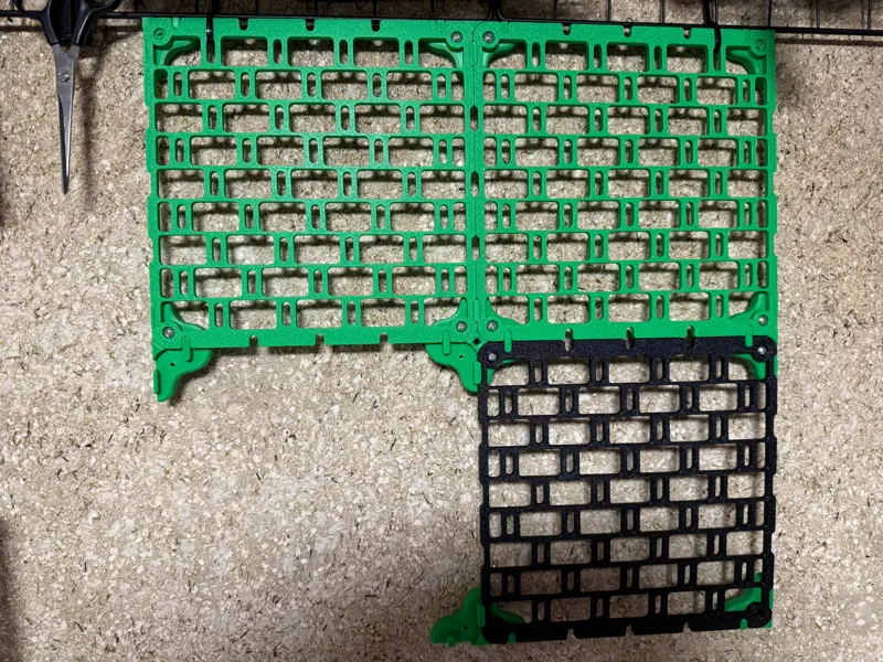 SKADIS 軽量ペグボードシステム