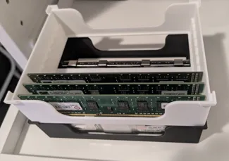 Memory Tray for Desktop Modules