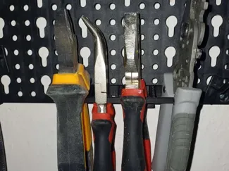 Pliers Kupper Pegboard Wall Mount