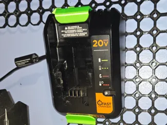 Multiboard Black and Decker charger mount