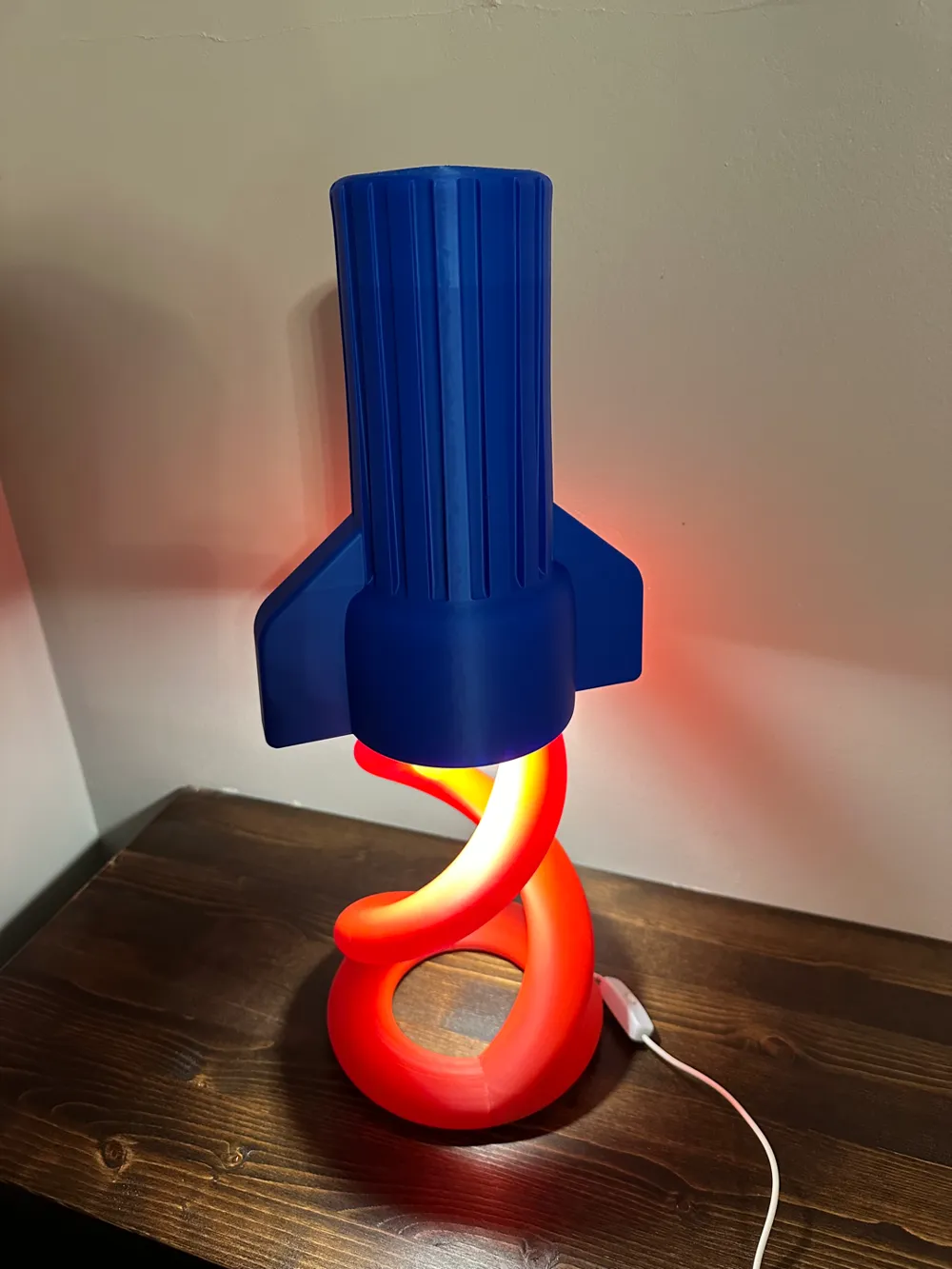 LED Wire Nut Lamp by Hey Ben MakerWorld