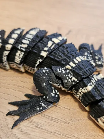 Letrero o emblema decorativo: Realistic Flexi Baby American Alligator — vista de referencia 5