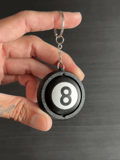 8 BALL SPINNING KEYCHAIN MULTICOLOR