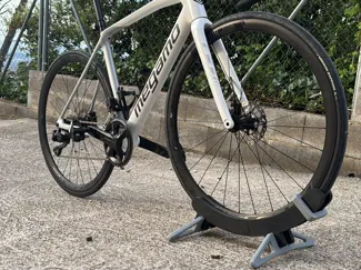 Universal Bicycle Wheel Stand – Road, Gravel & MTB