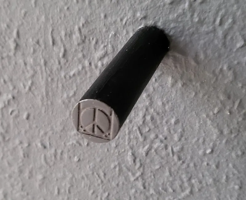 Simple headset holder for 1 screw(wall) 1 hour print