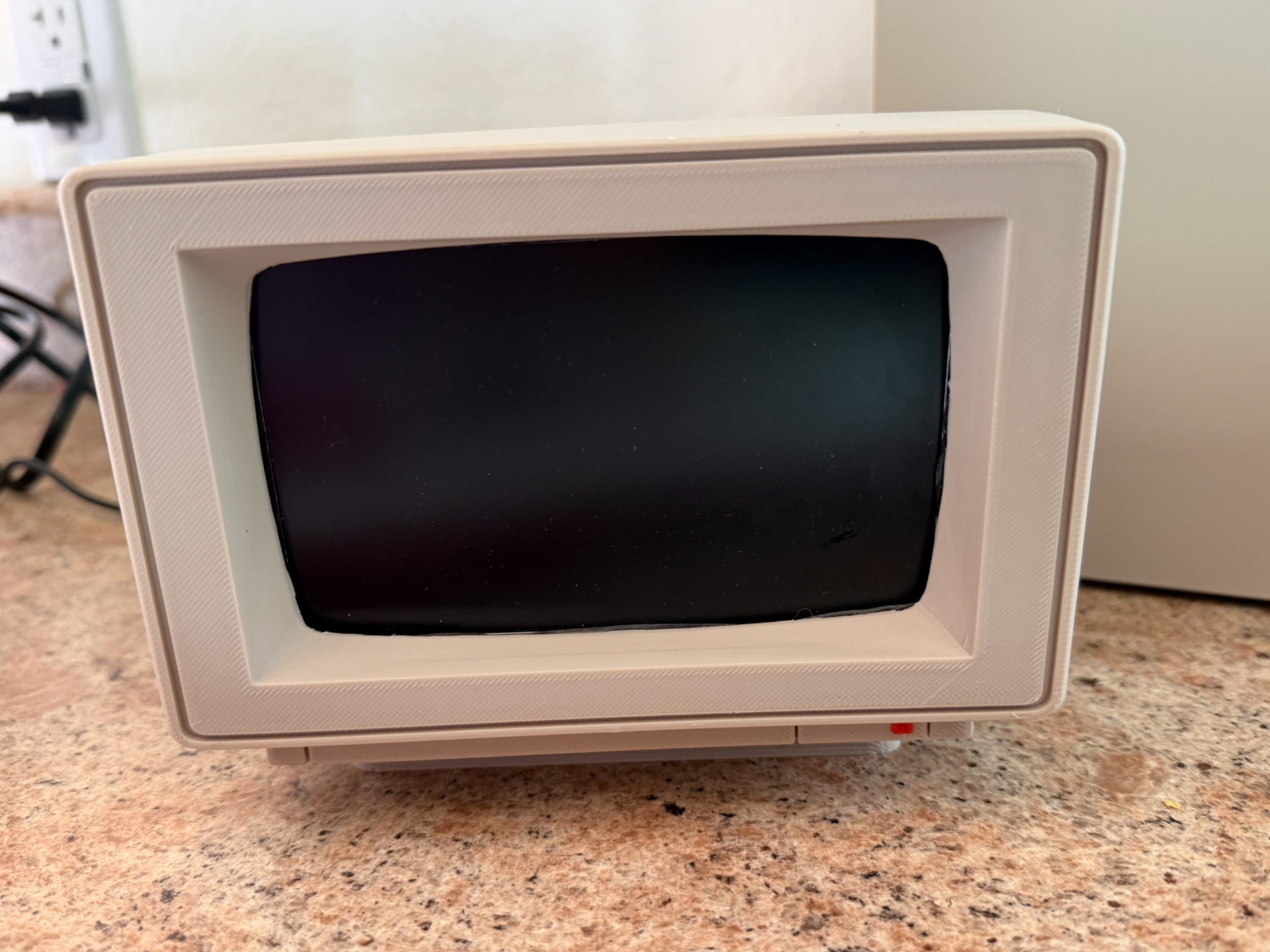 Retro CRT Monitor Case for Raspberry Pi Displays