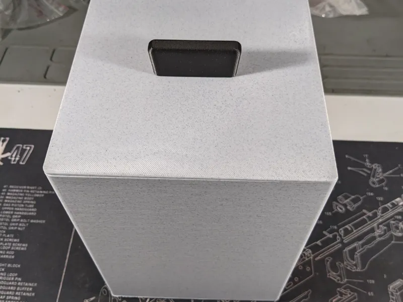 Segmented Bin with Lid