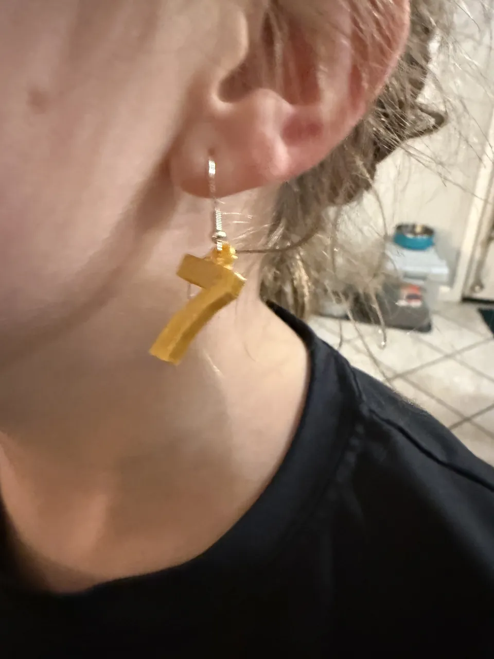 67 Earrings view 2