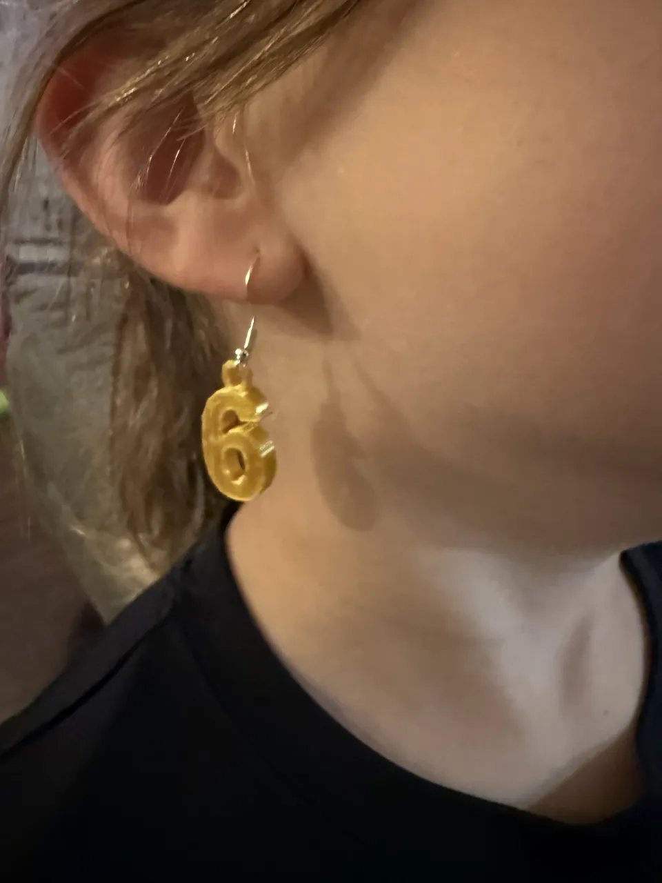 67 Earrings view 3