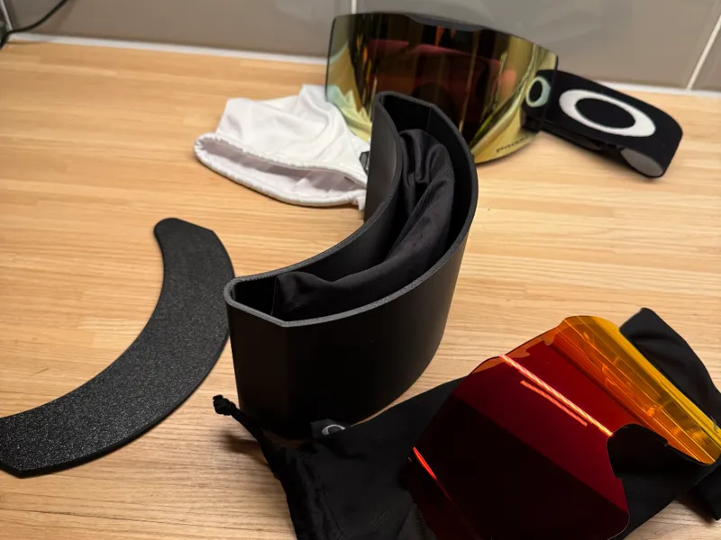 Goggle replacement lens holder