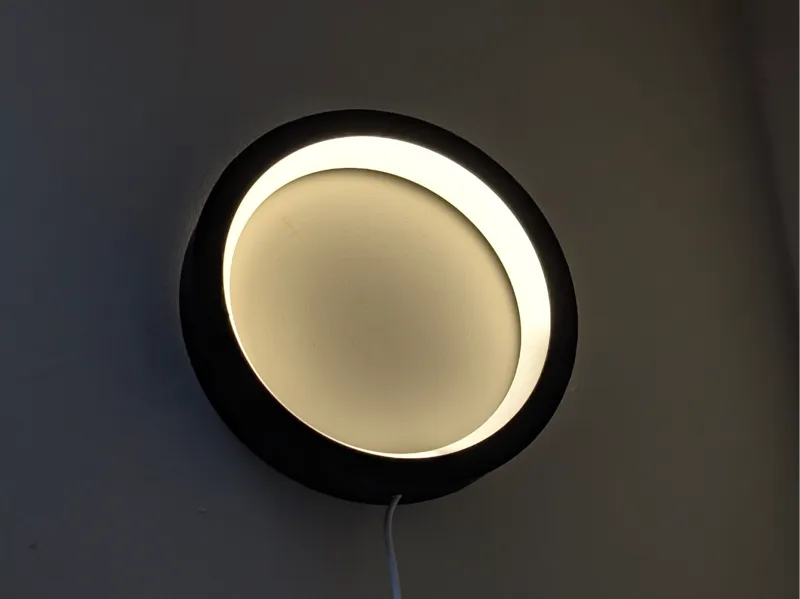 Wall hanging ring light