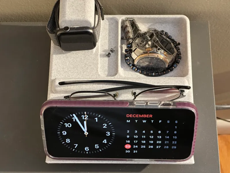 iPhone Standby Mode Organizer with Watch charger 
