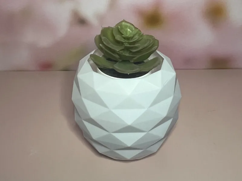 pot vase low poly