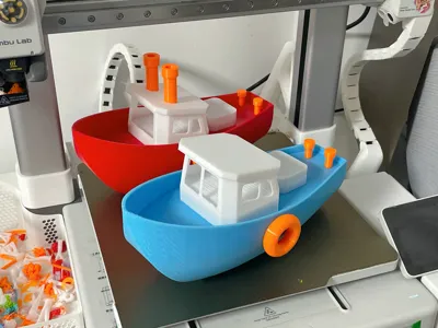 Cute cartoon boat, can float on water, can be modified into an RC boat