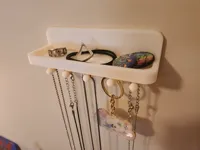 Porte-bijoux (colliers, bagues, chouchous) — photo 1