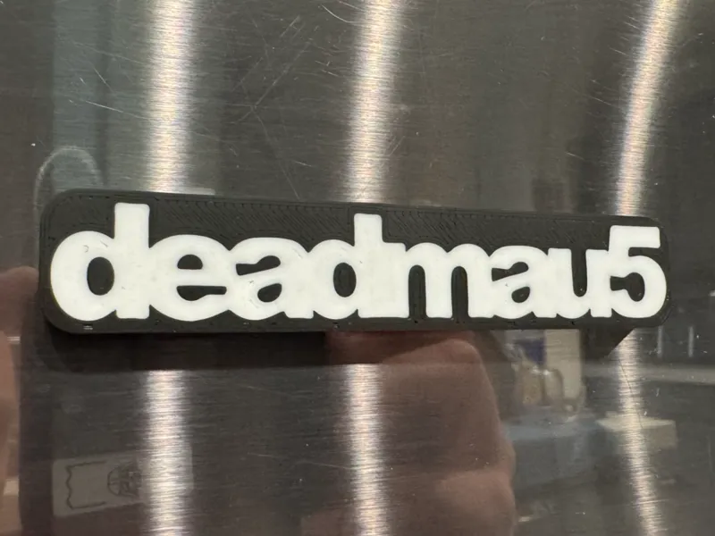 deadmau5 text fridge magnet