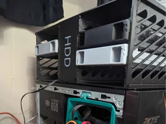 Simple HDD cage 