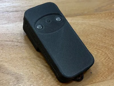 Replacement case for Army 2 remote control with AirTag