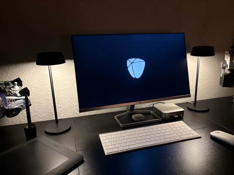 Desk Lamp 001