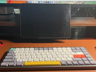 Hidden iPad/monitor Shelf Stand | Cleanest Setup