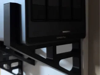 Ugreen Nas DXP4800 Plus Wall Mount