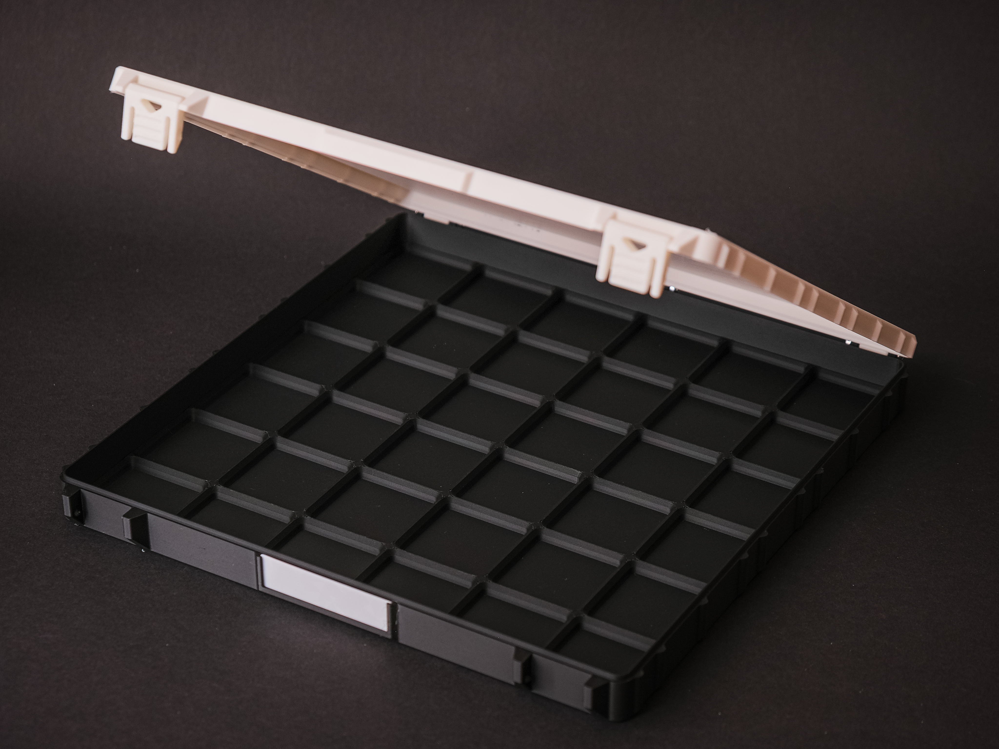 Miniatura 15 do modelo 3D Modular Storage System - Stretch Goal Items