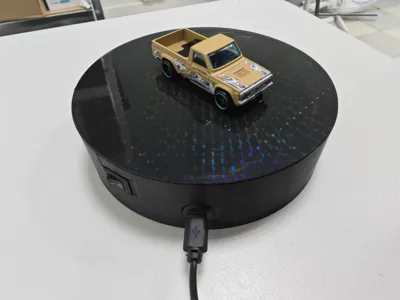 Rotating Display Table