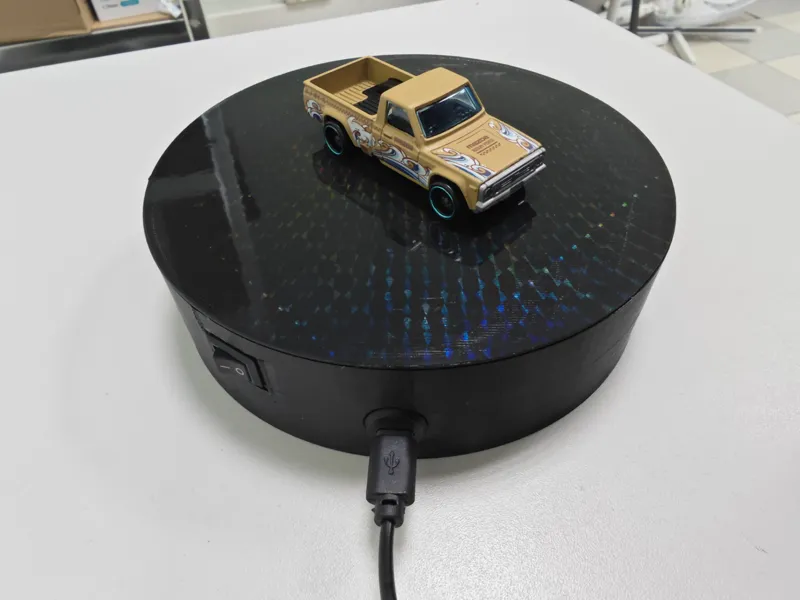 Rotating Display Table