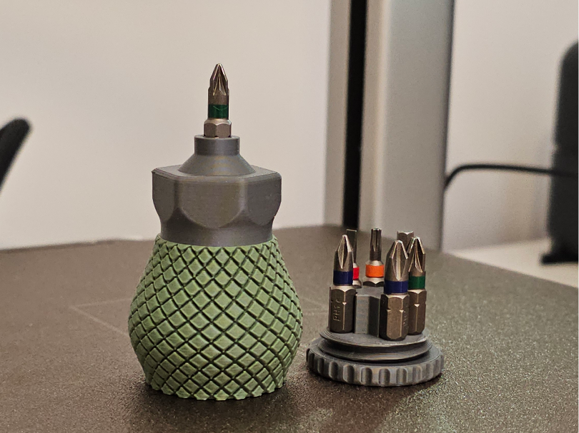 Magnetic screwdriver