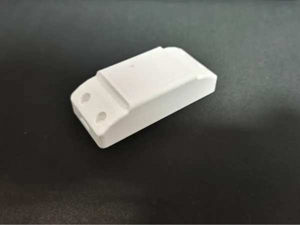 Maquette à l'échelle 1:1 du module Sonoff Basic