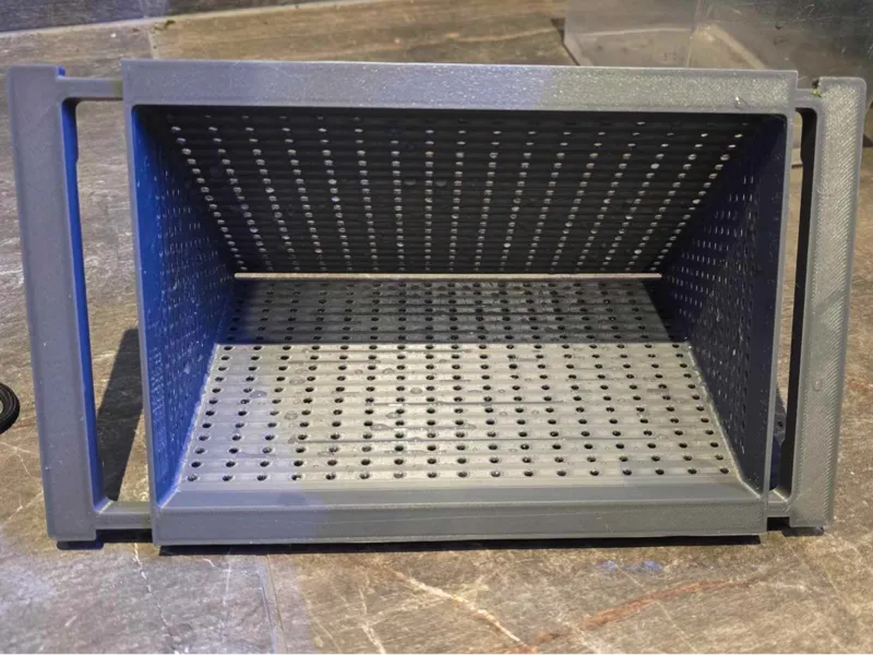 Breeding box Livebearing fish