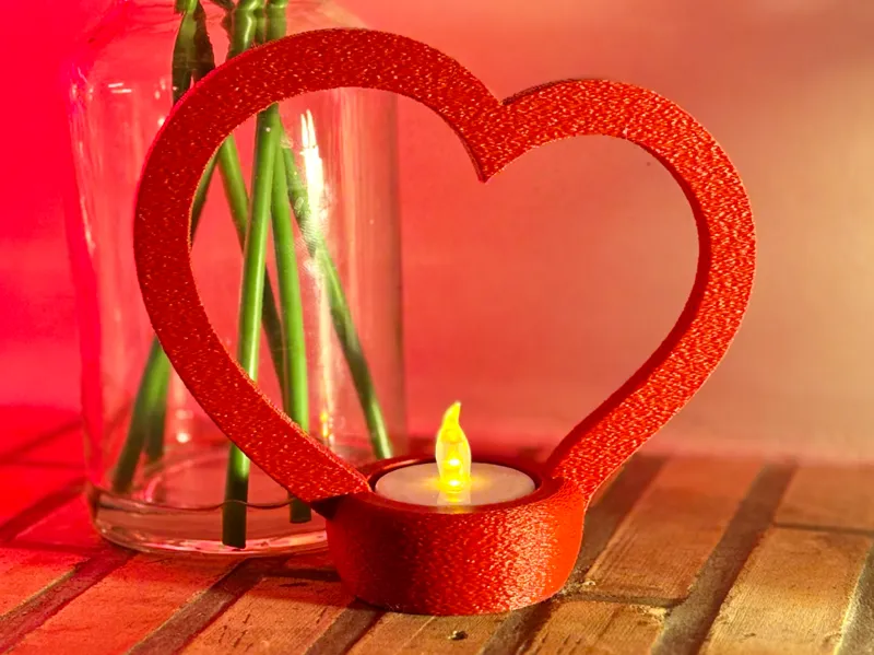 Valentine's heart candle holder