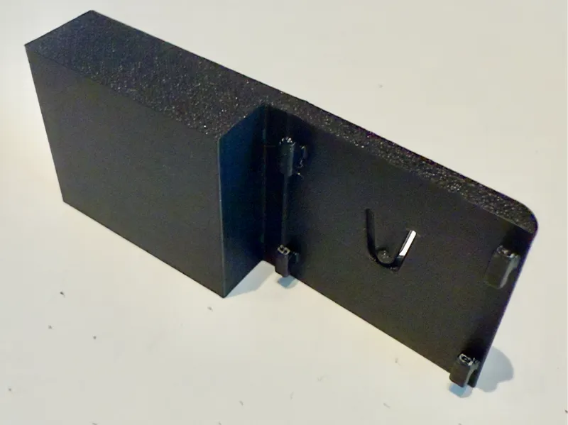 Saphe Holder (Tesla)