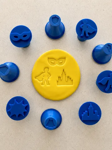 Letrero o emblema decorativo: Superhero Play Dough Stamps | Set of 9 — vista de referencia 2