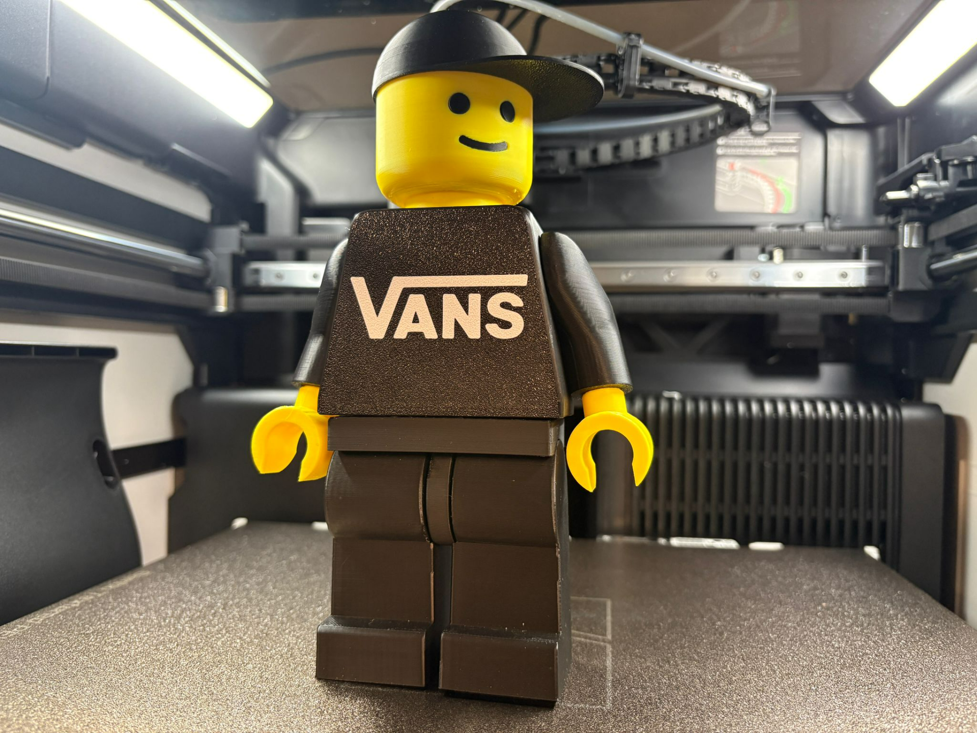 Brickman VANS 20cm Figur 500%
