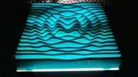 Sculpture lumineuse « vague » pour bureau ou mur — photo 3
