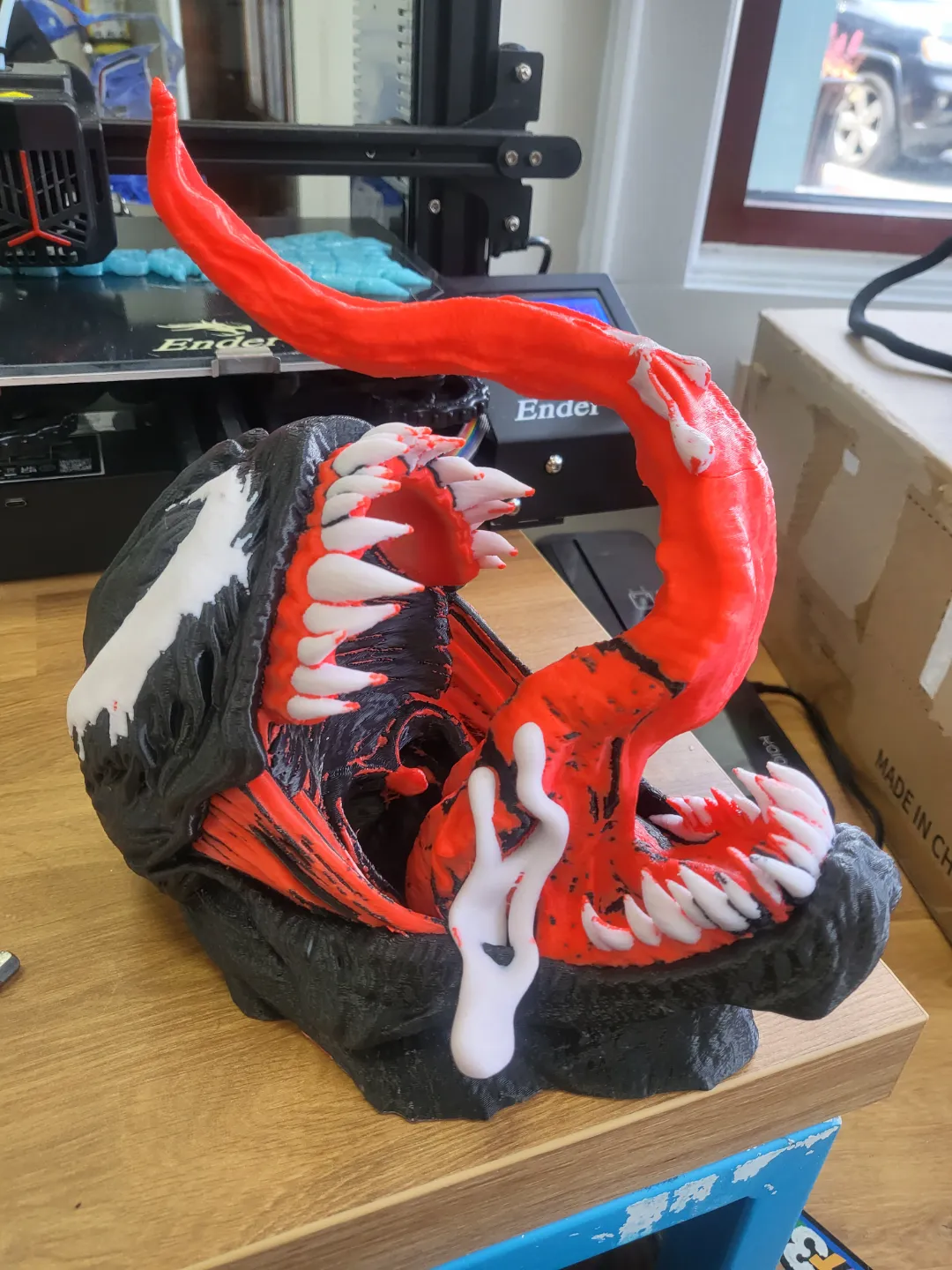 venom bust multicolor ( spiderman removed ) view 3