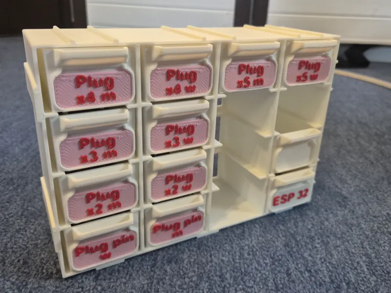 Boxes with changable Labels
