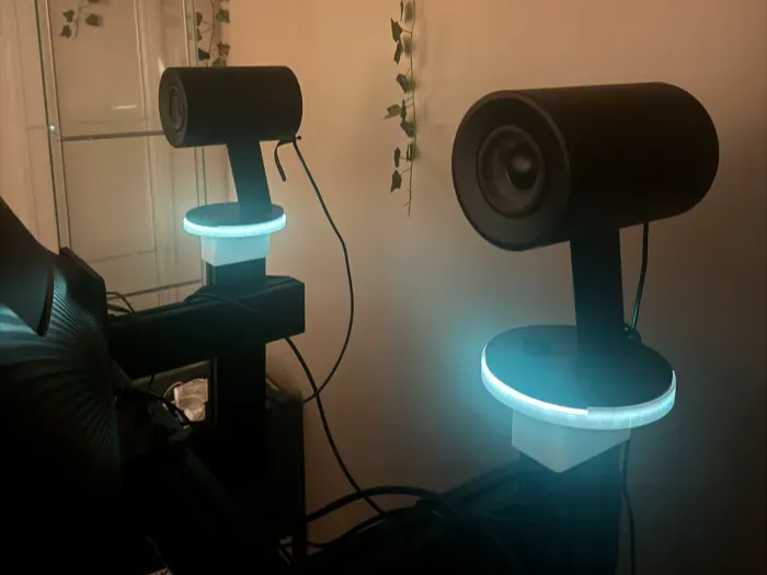 Support Razer Nommo pour rig profilé 8020