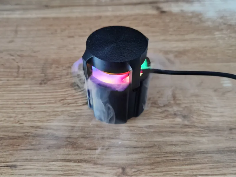 Antisplash conteiner for mist generator