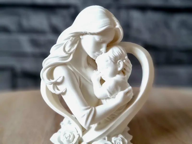 Mother in Love 